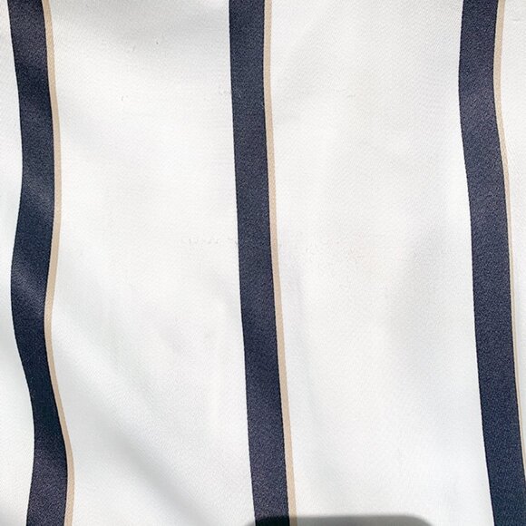 NWT Equipment Leonce Wrap-Style Dress 😊✨🌸 - Picture 13 of 13